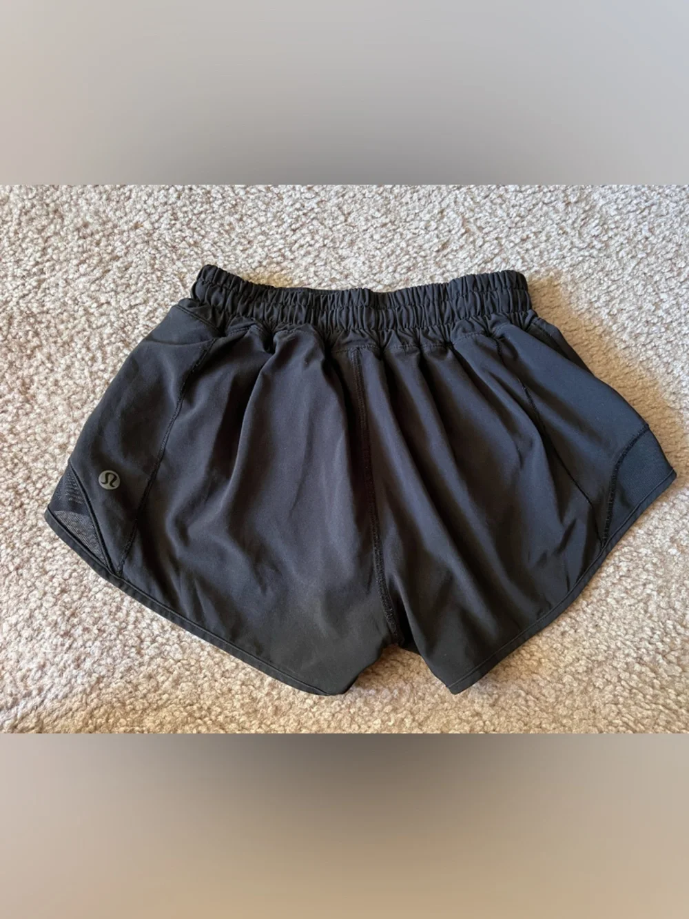 Lululemon Hotty Hot Short *High-Rise 2.5" *Black Sz 0 - Picture 3 of 9